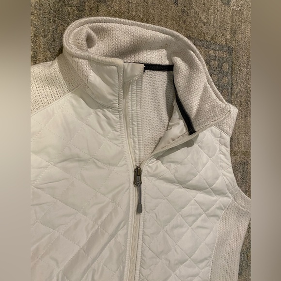 Stormcreek White full-zip vest - Picture 3 of 4